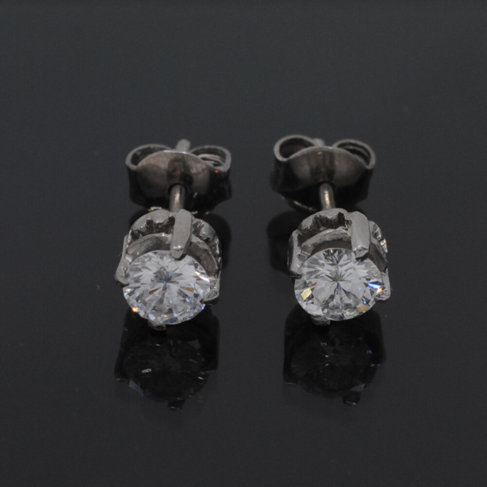 Caravanas en oro 18k blanco y brillantes Caravanas en oro 18k blanco y brillantes