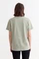 Remera m/c estampada colección Paris VERDE OLIVA