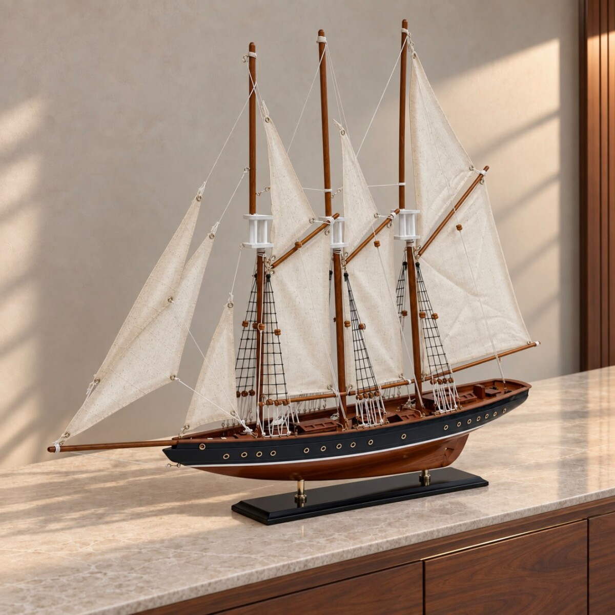 Barco Velero Decorativo de Tres Mástiles con Base Largo 72cm / Altura 62 cm 