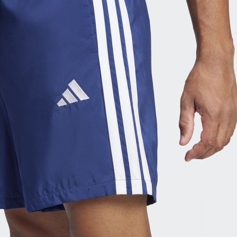 Shorts Adidas Essential Chelsea 3 Tiras Azul