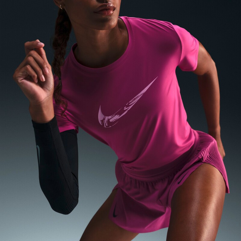 Remera Nike One de Mujer Rosado