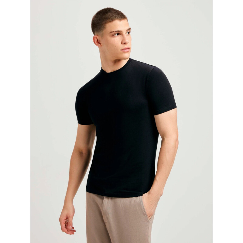 CAMISETA MM MASC PRETO ESCURO