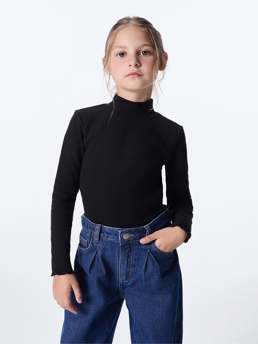POLERA INFANTIL EN TELA ACANALADA - NEGRO 