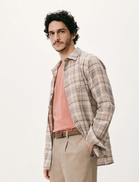 CAMISETA BÁSICA UNISSEX REGULAR WORLD ROSA