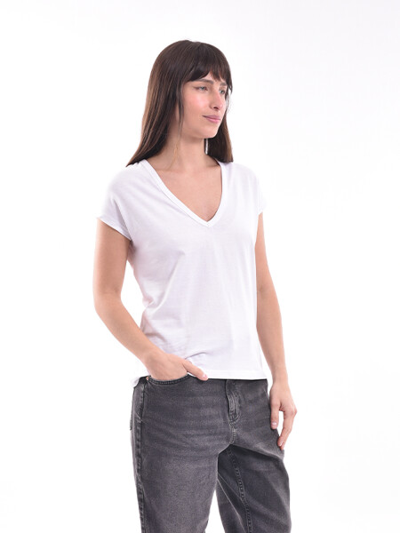 REMERA NURIA BLANCO