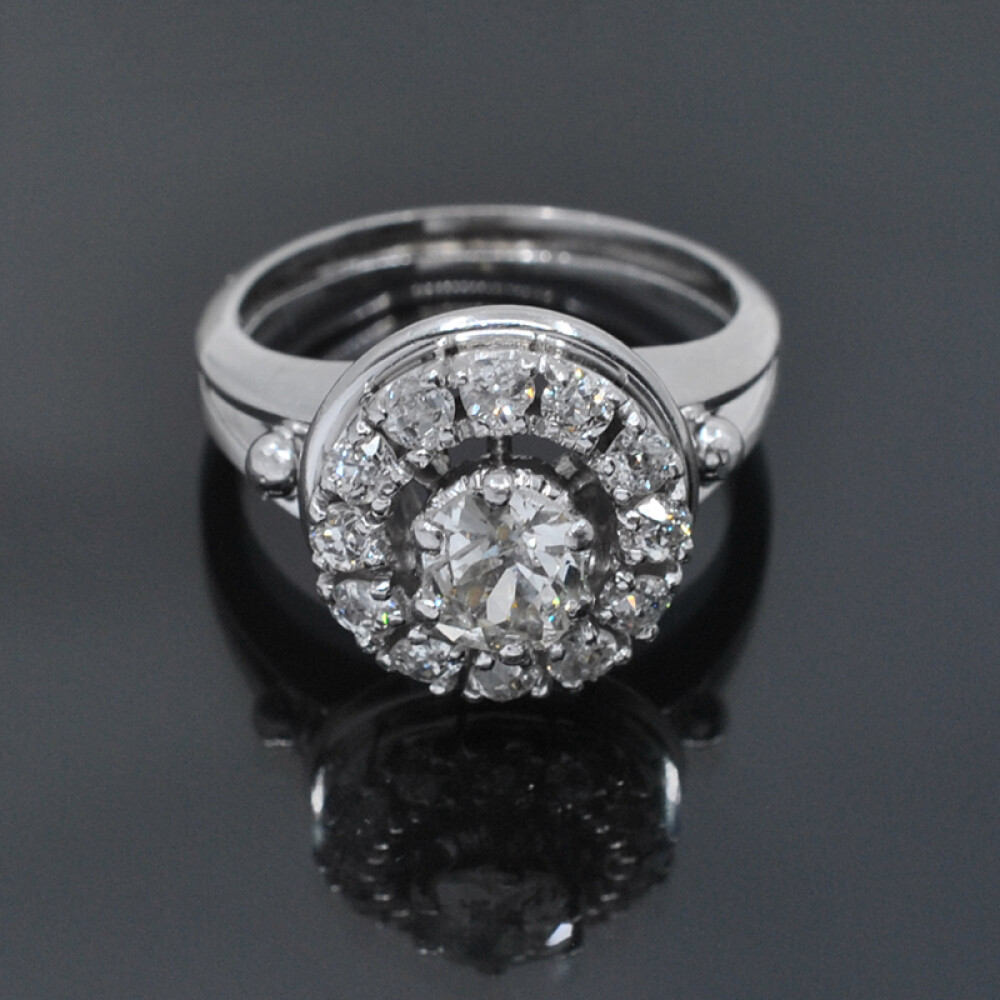 Anillo en oro 18k con brillantes Anillo en oro 18k con brillantes