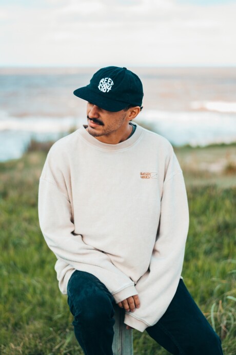 Buzo Acanalado Clásico / Crema U