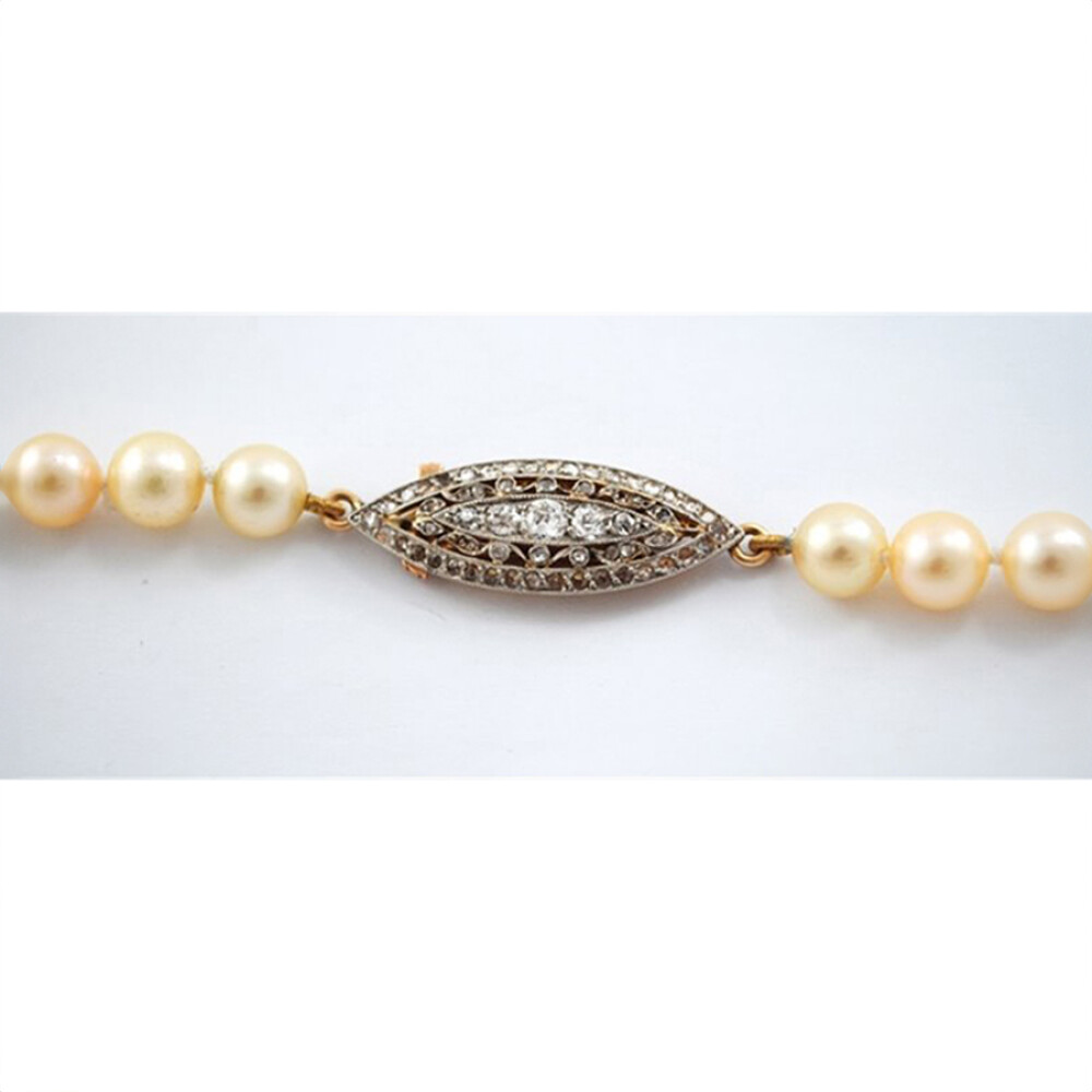 Collar De Perla De Cultivo 7 Y 7 1/2 Milimetros Con Broche En Oro 18K Y Brillantes Largo 45 Cm Collar De Perla De Cultivo 7 Y 7 1/2 Milimetros Con Broche En Oro 18K Y Brillantes Largo 45 Cm