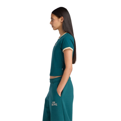 Remera de Mujer New Balance Trackside Ringer Verde - Beige