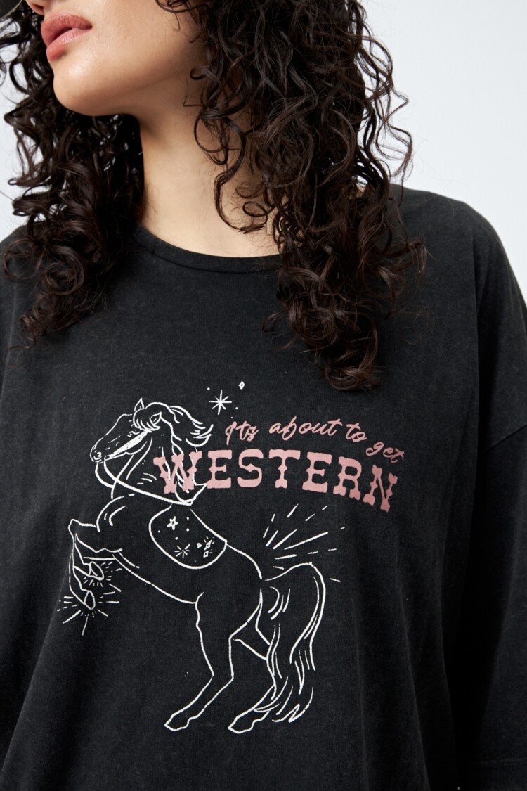 REMERA FREMI Negro