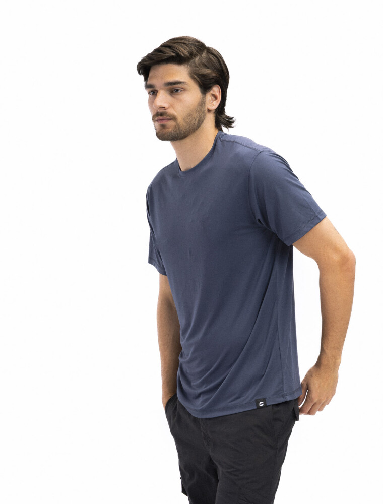 Remera Dry Fit Scandinavian Marino