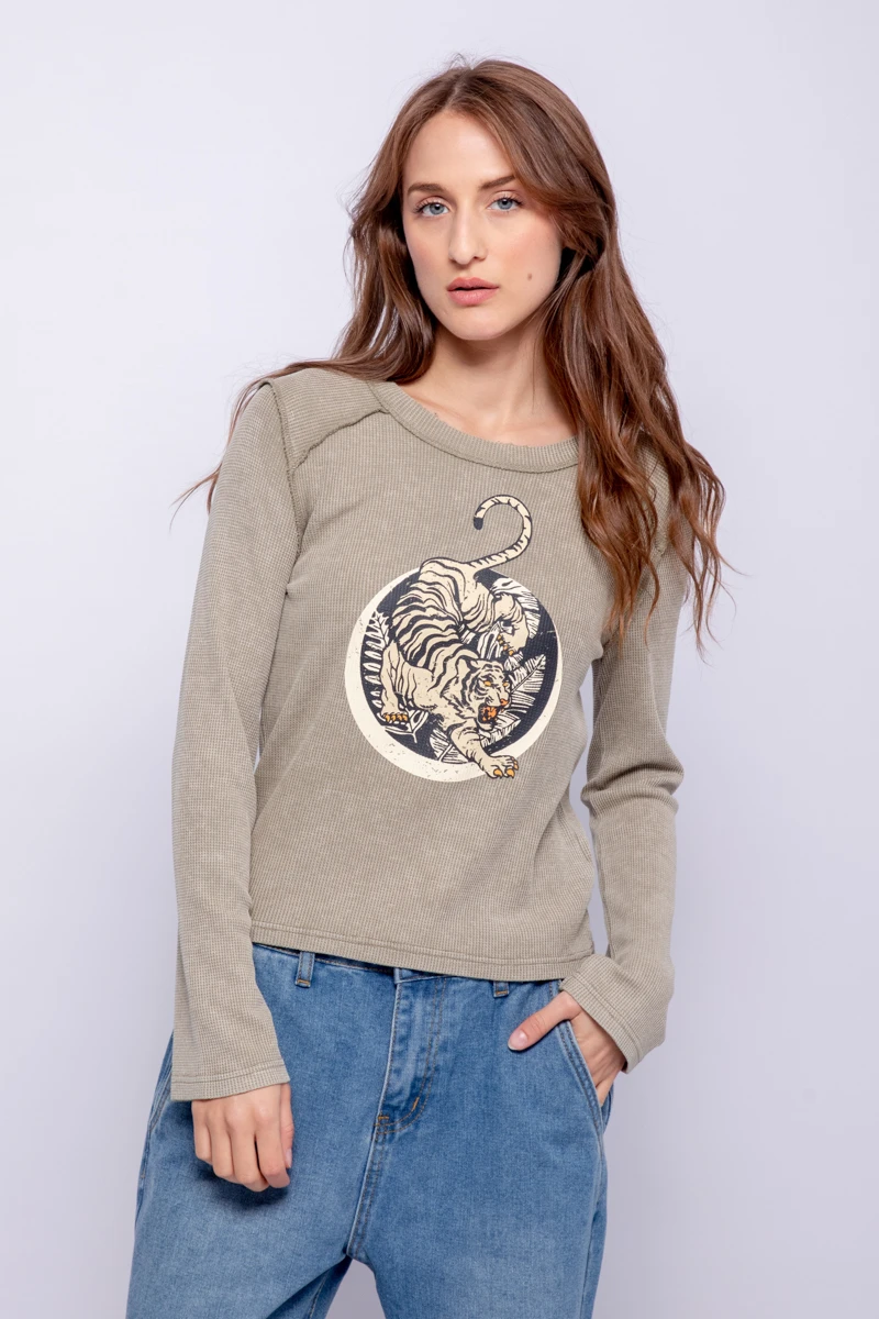 REMERA TAPE Verde Militar
