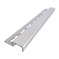 OMEGA PARA ESCALÓN ALUMINIO 20 MM ANTIDESLIZANTE Omega Para Escalón Aluminio 20 Mm Antideslizante