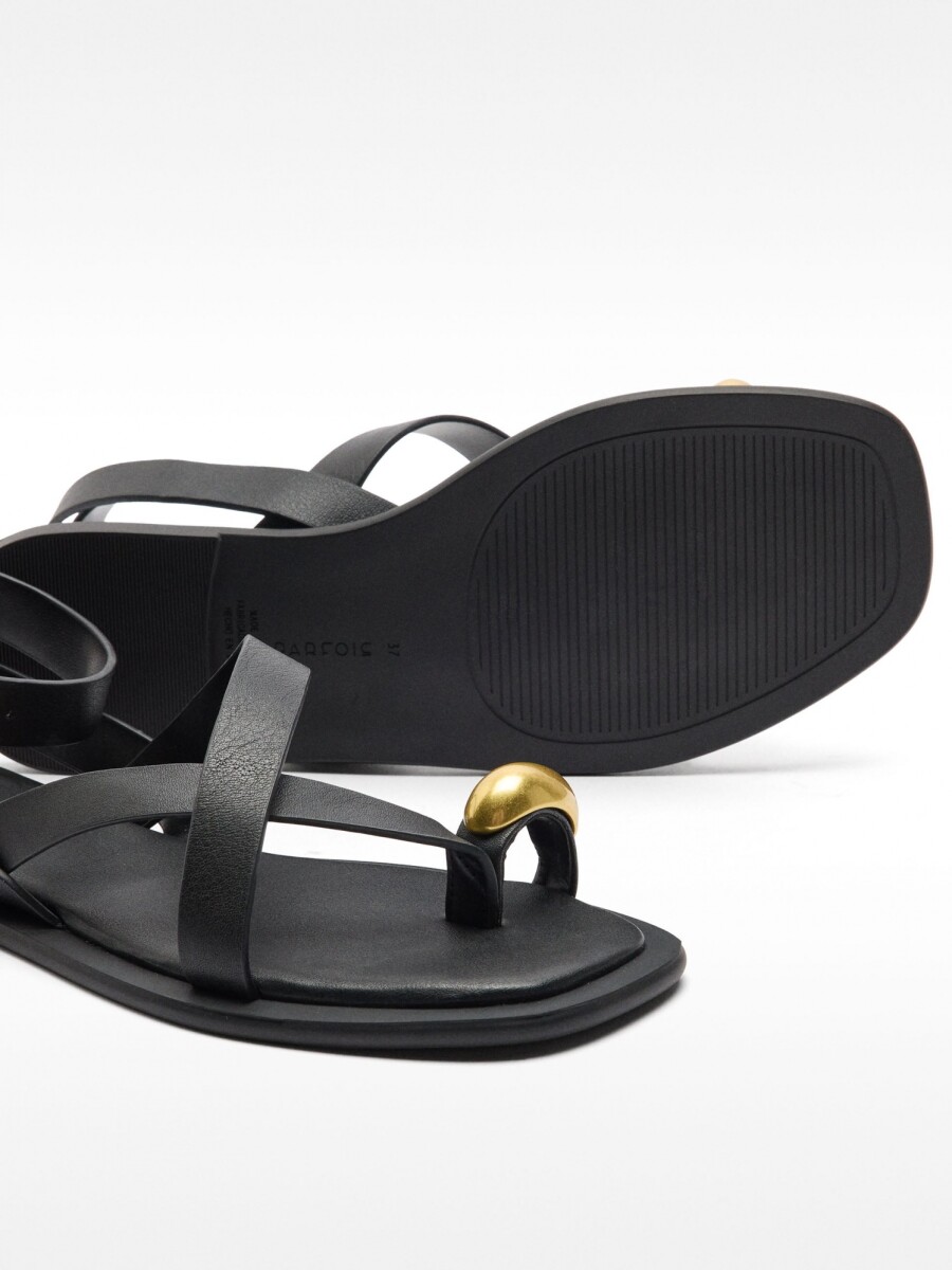 Sandalias De Piel Con Tiras Detalle Metálico negro