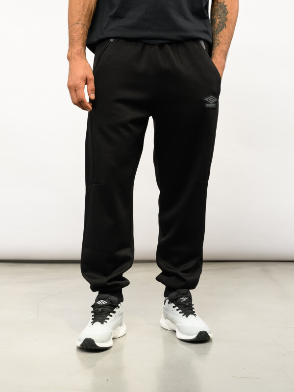 Pantalón Terrain Umbro Hombre 002