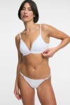 Colaless Abril Blanco