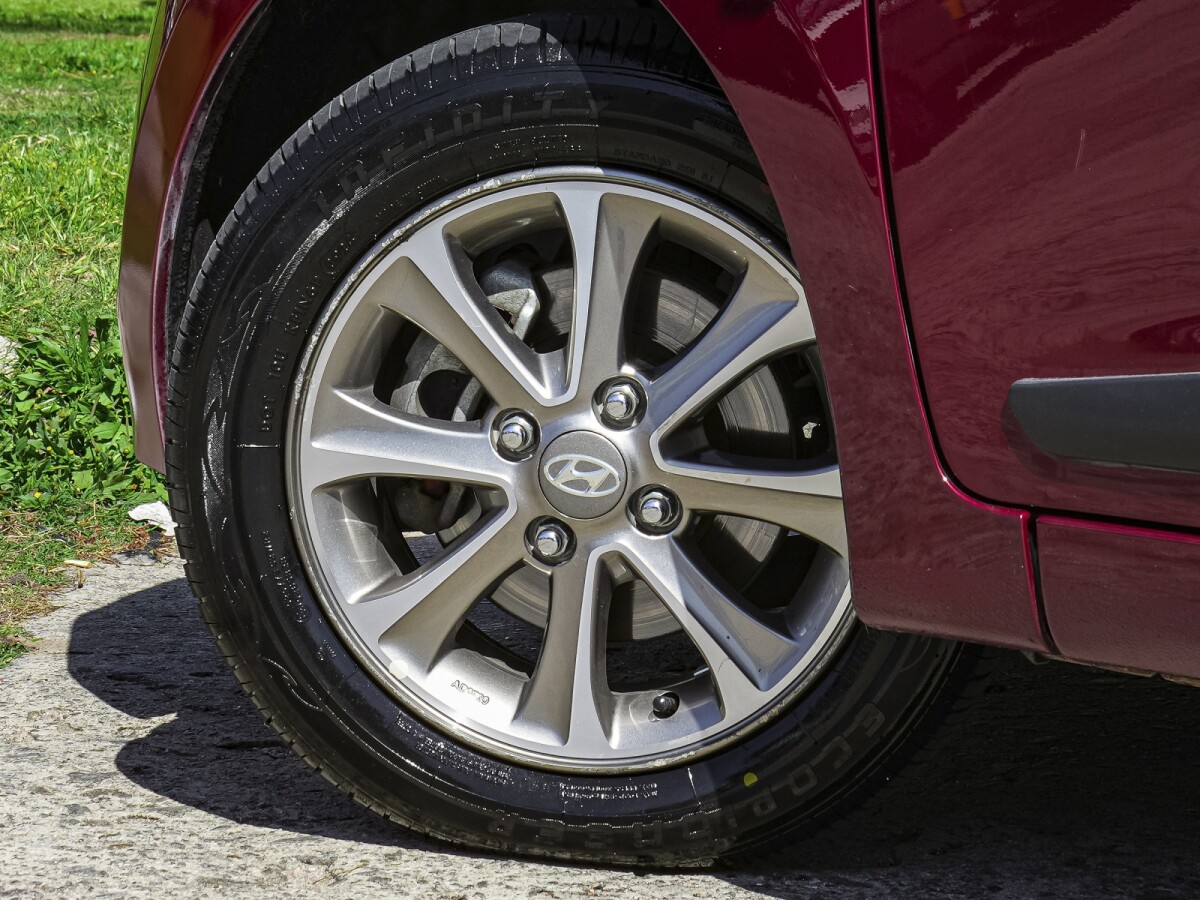 Hyundai Grand i10 GLS 1.25 Extra Full | Permuta / Financia Hyundai Grand i10 GLS 1.25 Extra Full | Permuta / Financia