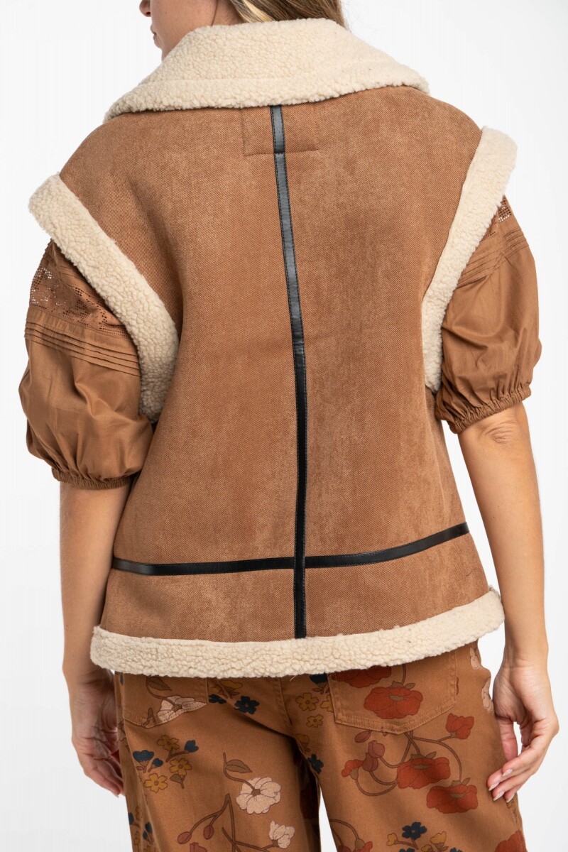 Chaleco Gamulan Camel