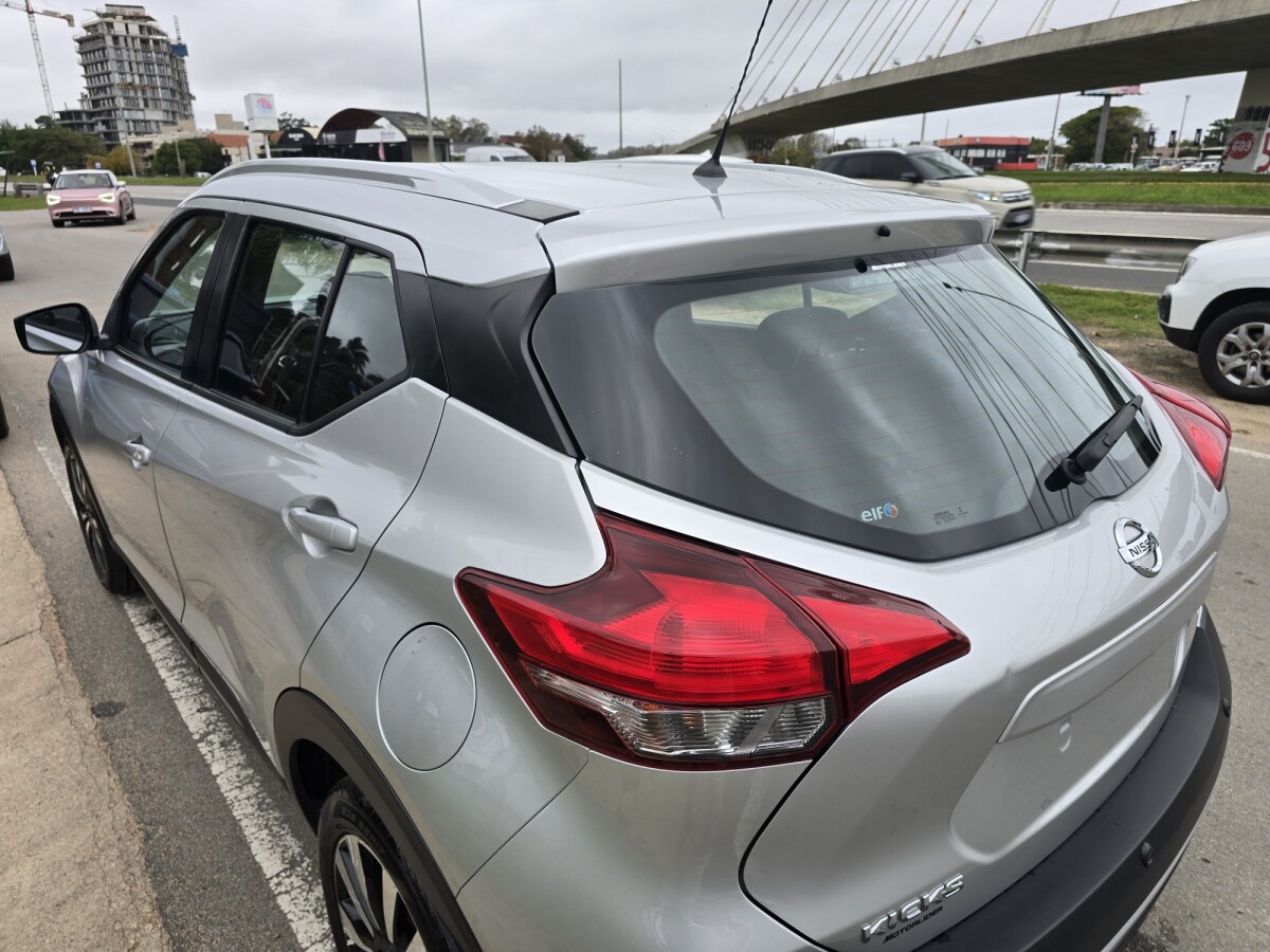 Nissan Kicks Advance 1.6 CVT Extra Full | Permuta / Financia Nissan Kicks Advance 1.6 CVT Extra Full | Permuta / Financia