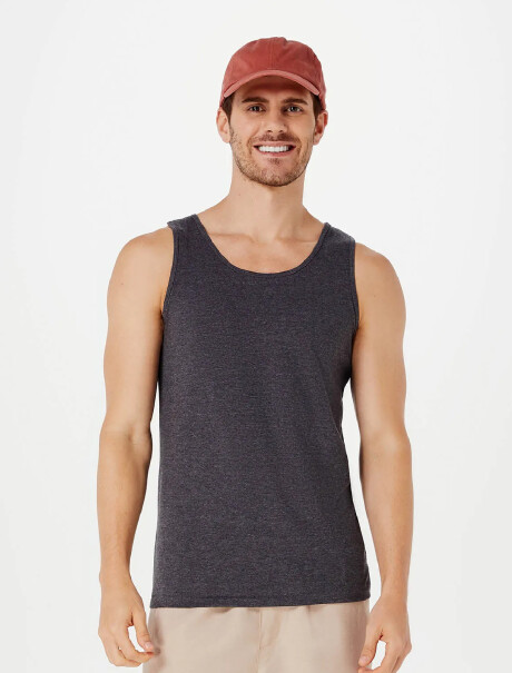 MUSCULOSA BÁSICA MASCULINA MODELO SLIM GRIS OSCURO