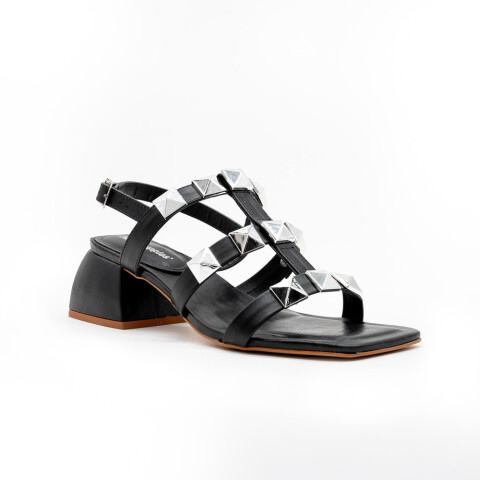 Sandalia CUERO VENETOO COCONUT VENETO PRETO