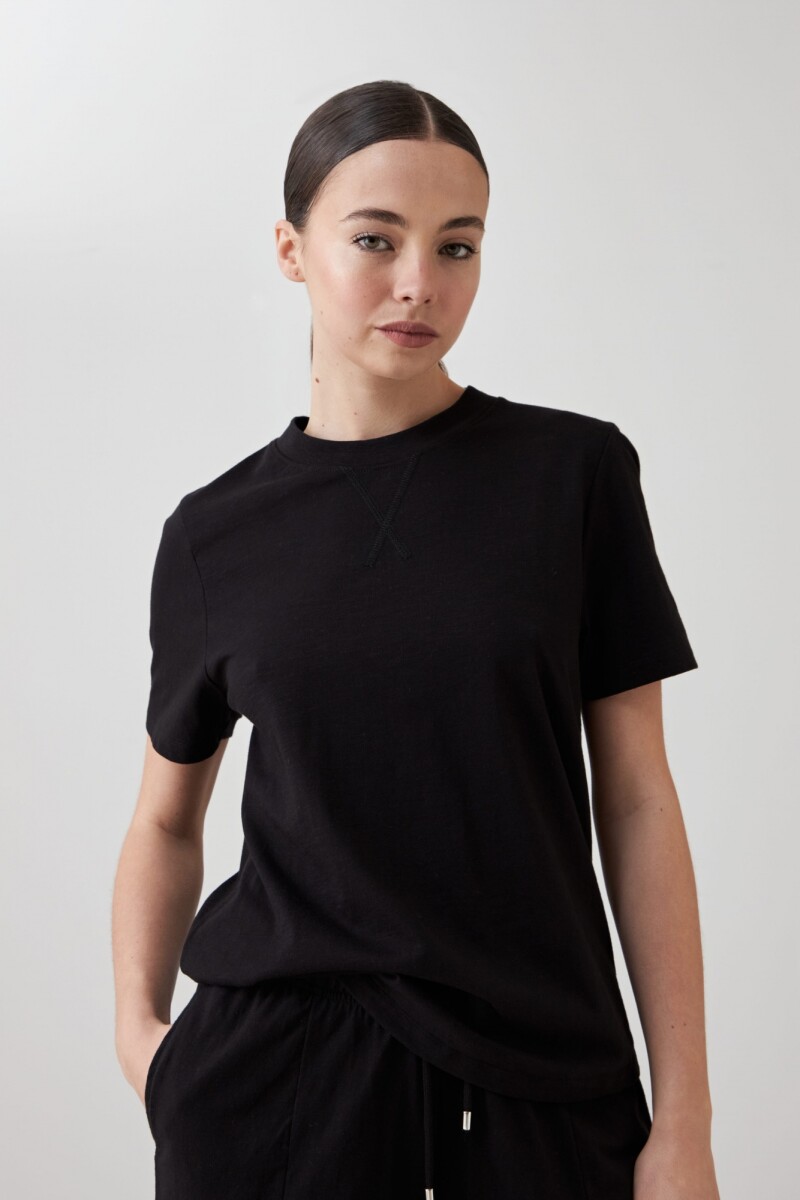Remera manga corta negro