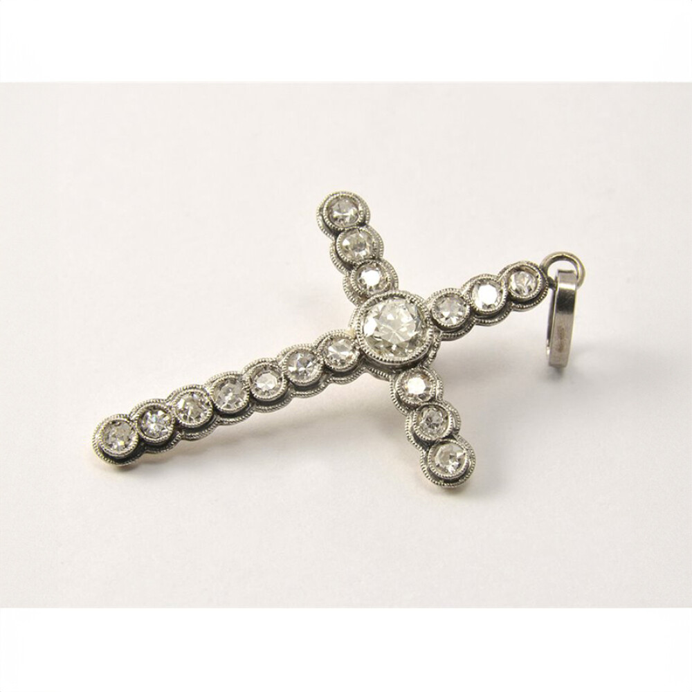Cruz Oro 18K Con Brillantes Cruz Oro 18K Con Brillantes