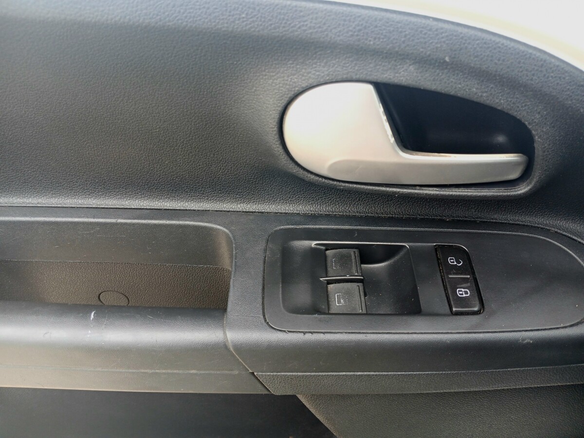 Volkswagen Up Move 1.0 Extra Full | Permuta / Financia Volkswagen Up Move 1.0 Extra Full | Permuta / Financia