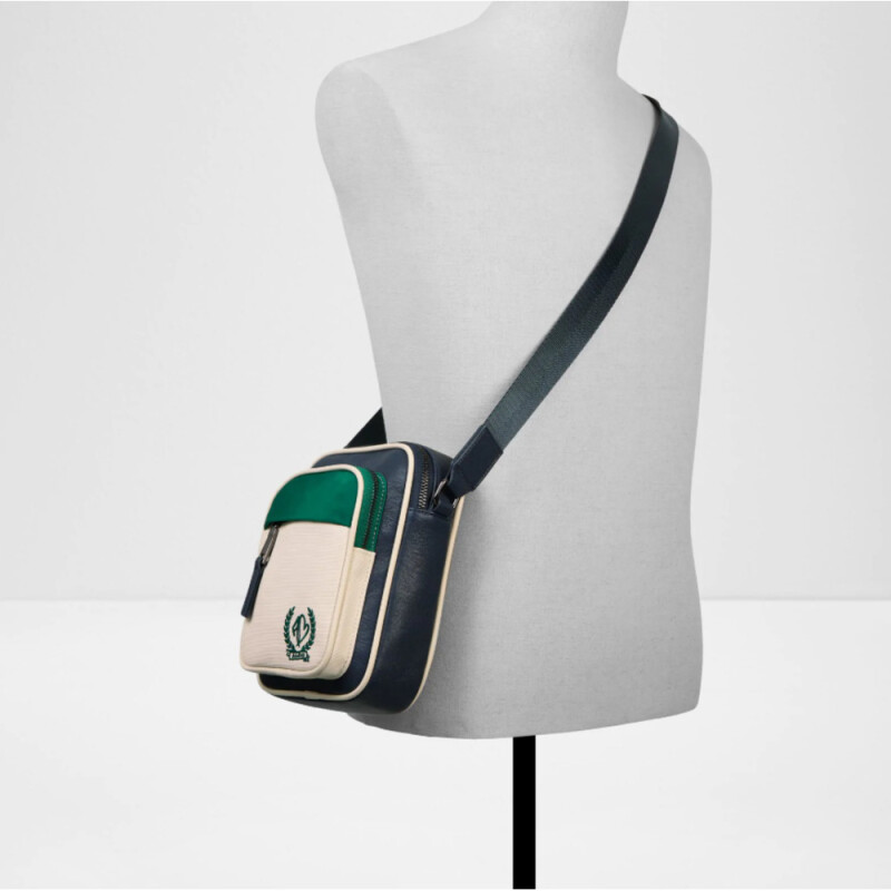 LEGAORWEN LIGHT BROWN SYNTHETIC LIGHT BROWN