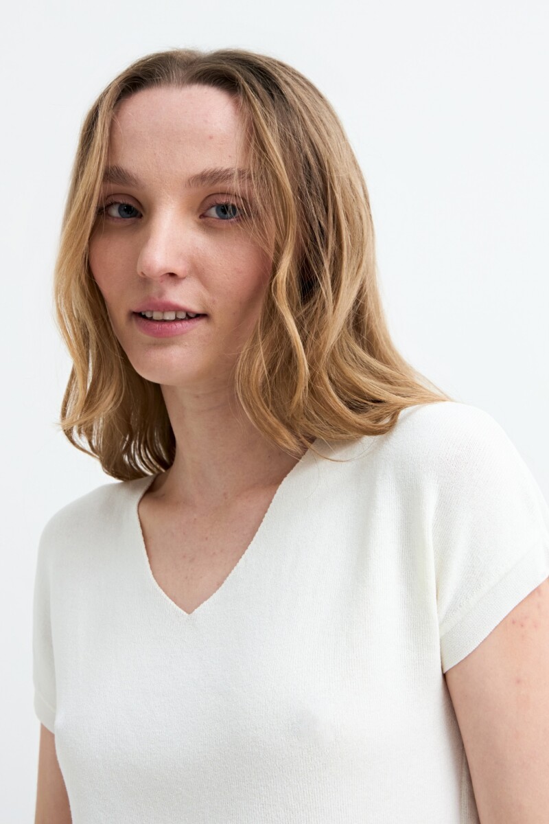 Sweater m/c escote V CRUDO