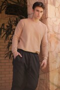 Sweater Casual. Sweater Casual.