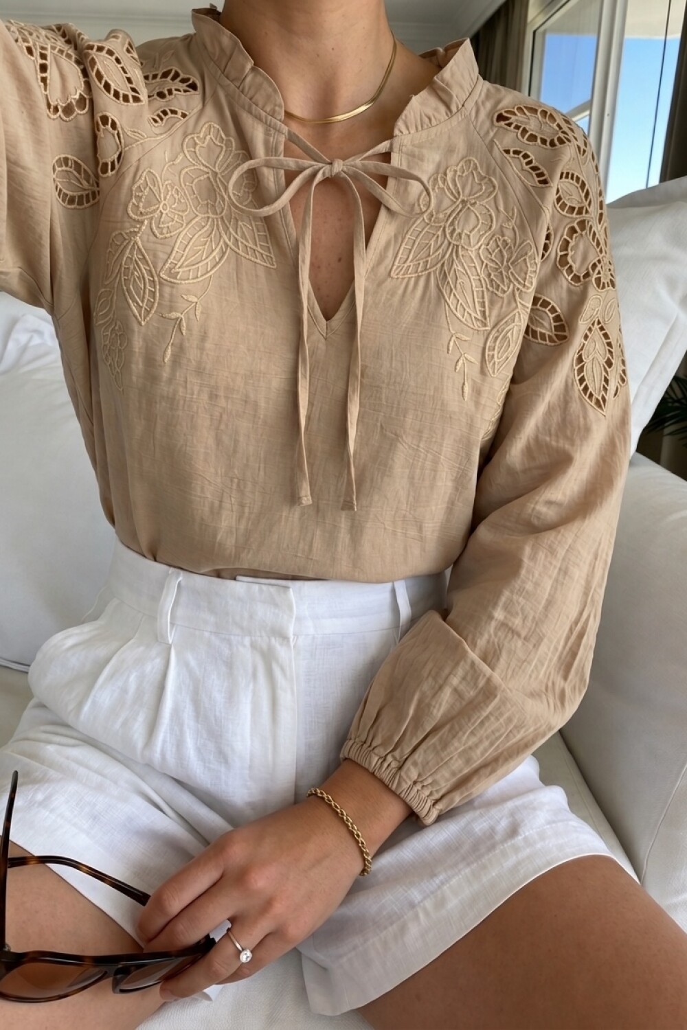 Blusa Debra Beige
