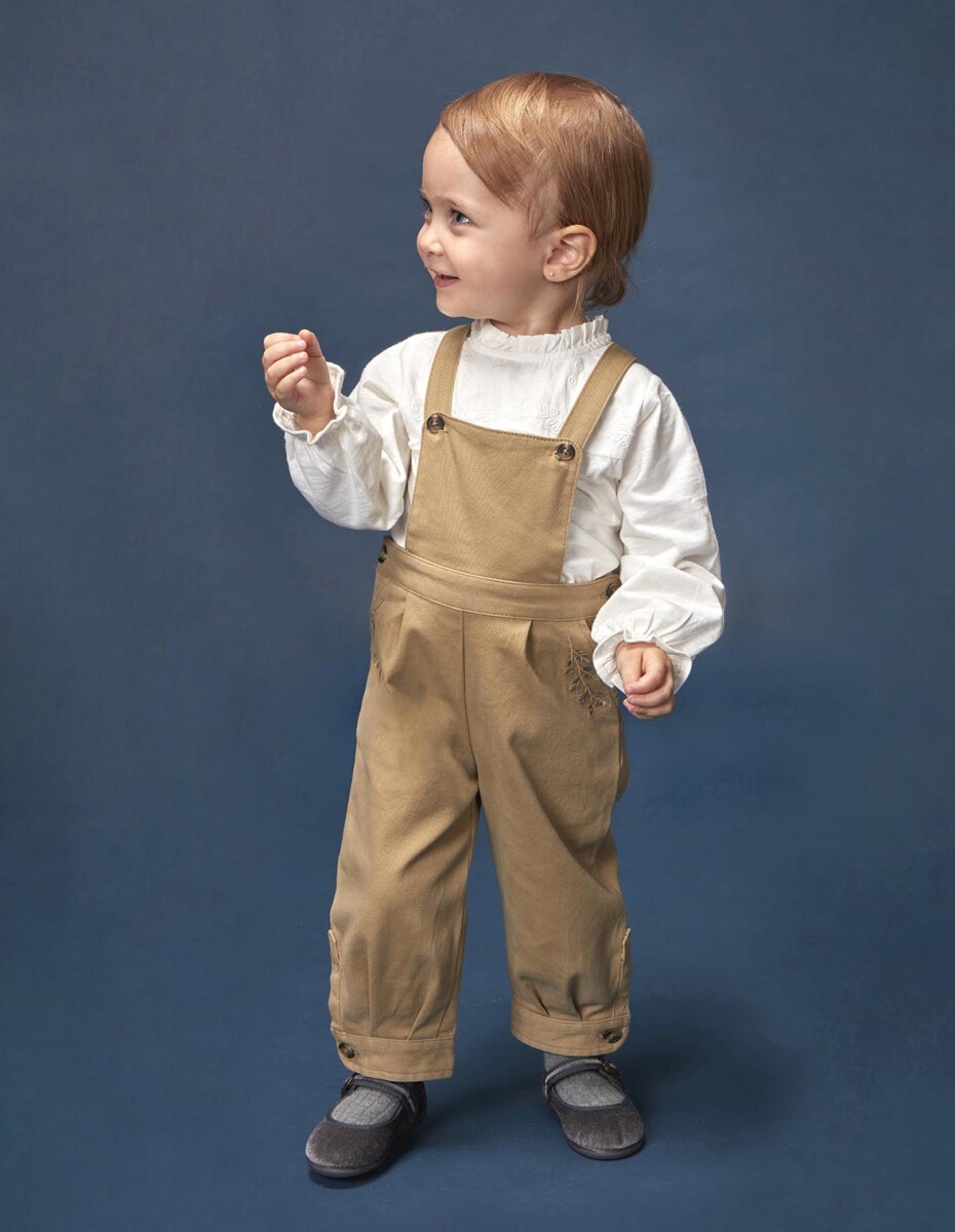 Peto Con Bordado - Camel 