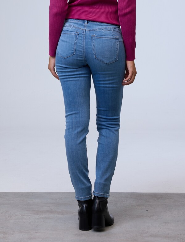 Jean Goddess JEAN CLARO