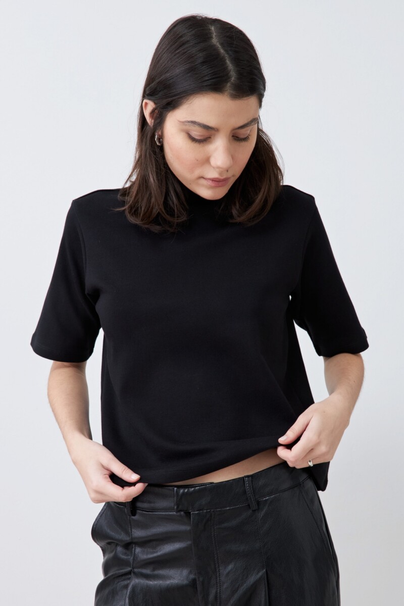 Media polera manga corta negro