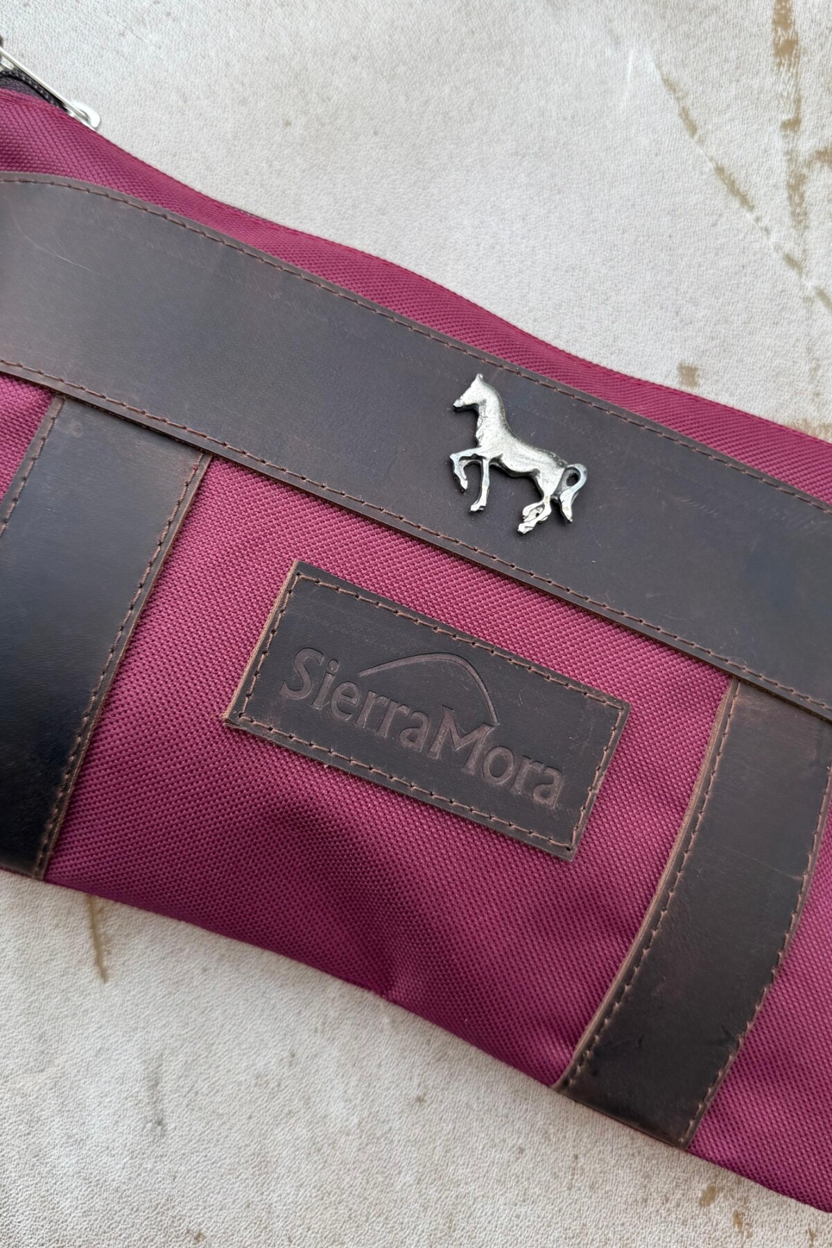 Sobre Cartuchera Mustang Chocolate / Bordeaux