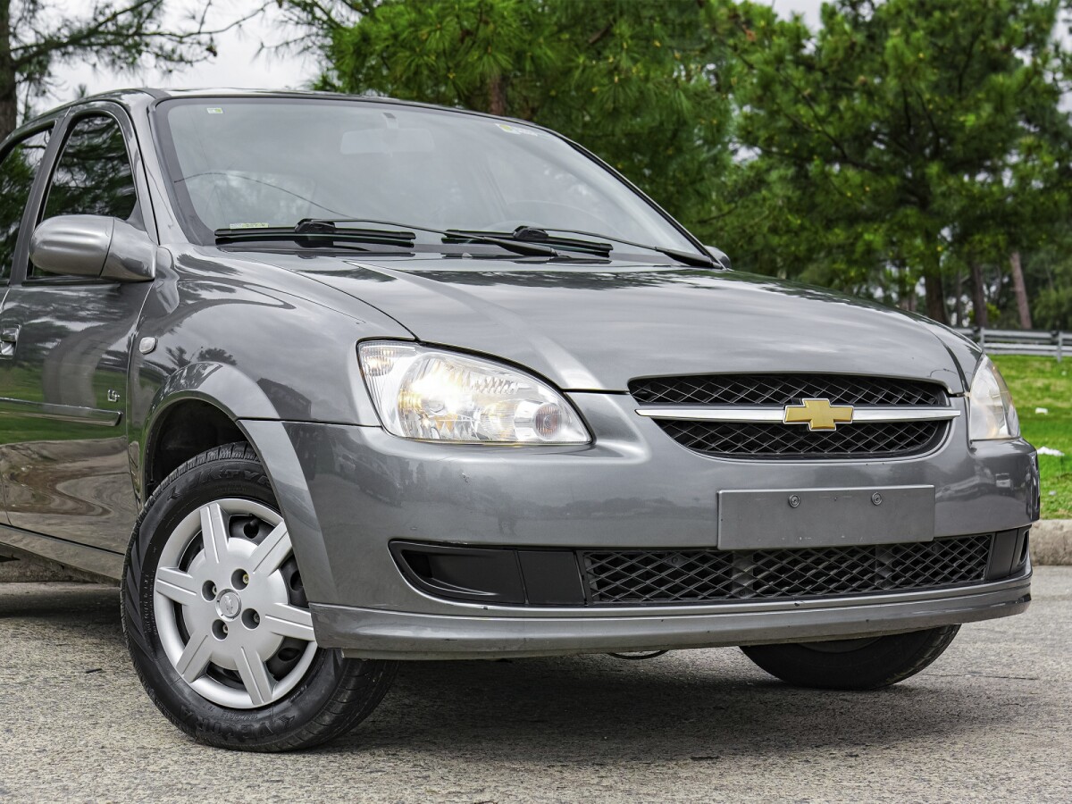 Chevrolet Corsa Classic Super 1.4 Full| Permuta / Financia Chevrolet Corsa Classic Super 1.4 Full| Permuta / Financia