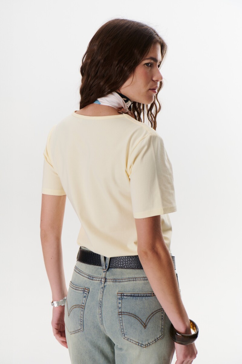 REMERA V DOBLE VAINILLA
