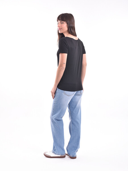 REMERA BASICA VALEN NEGRO