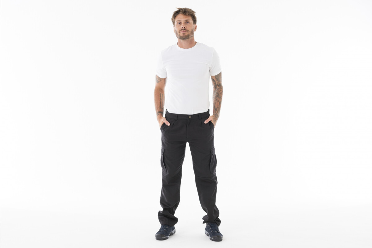 PANTALON CARGO CLASICO Negro