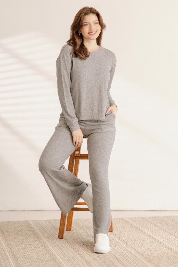 Pantalón Casual. Gris.