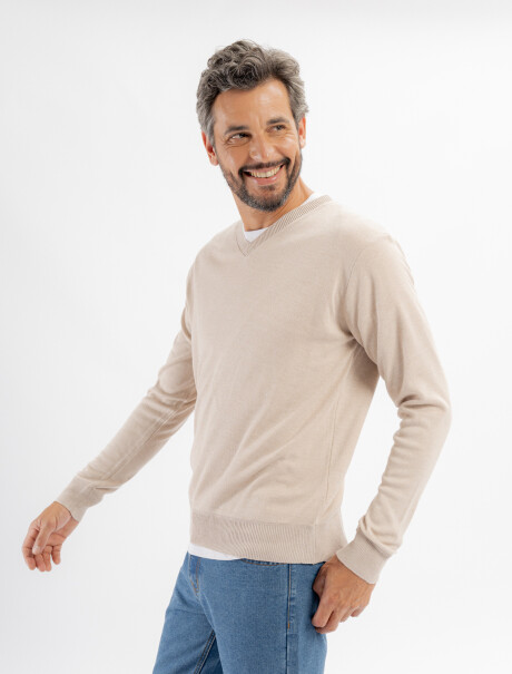 Buzo escote V Cedro beige
