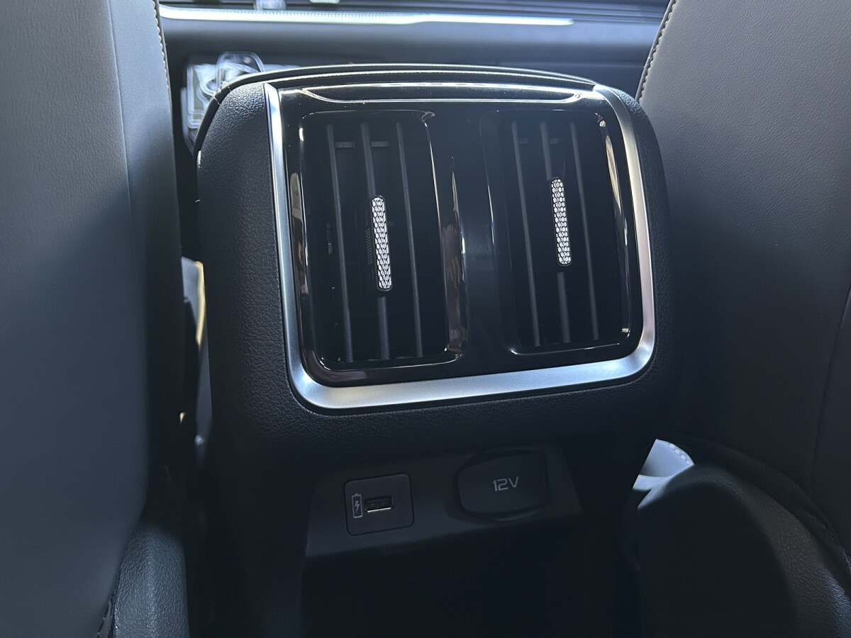 Bestune B70S Commander 1.5T Extra Full| Permuta / Financia Bestune B70S Commander 1.5T Extra Full| Permuta / Financia