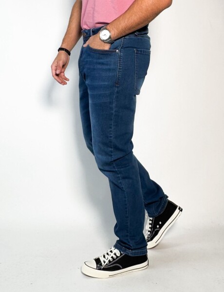 Jean clásico Carlos Mid