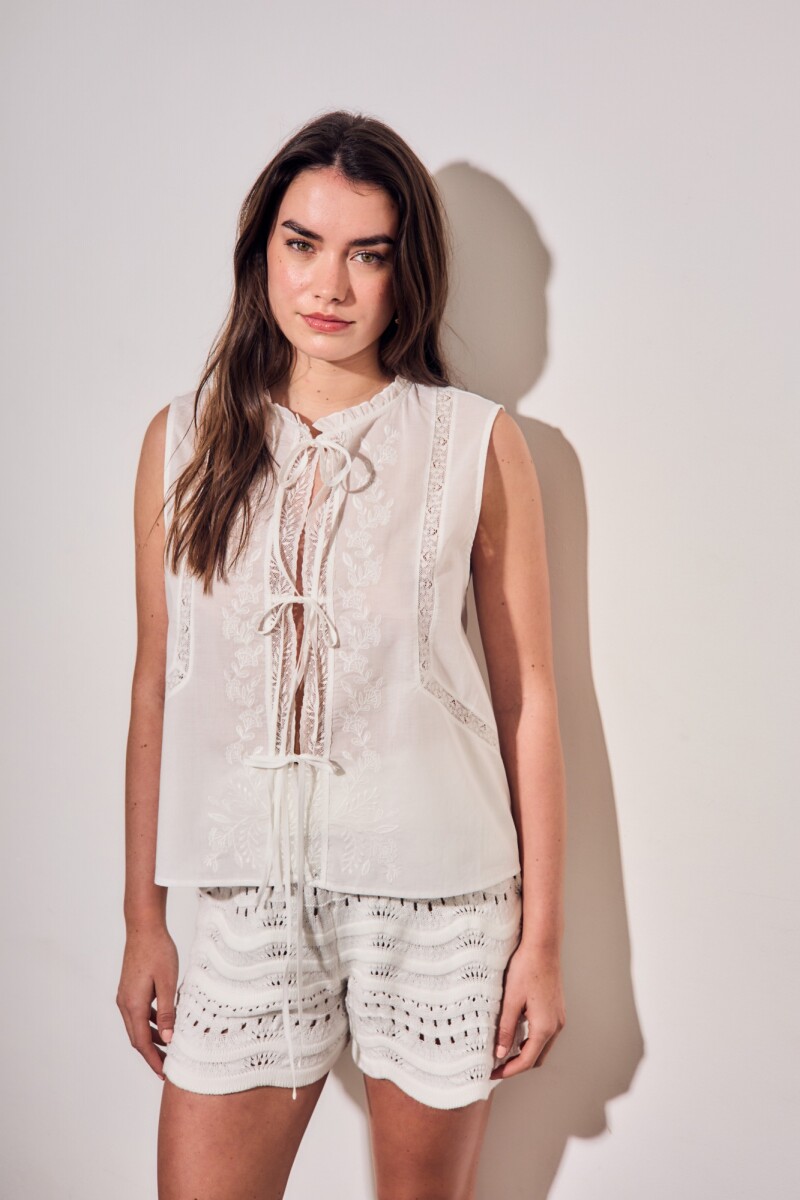 Blusa Bordada Off White