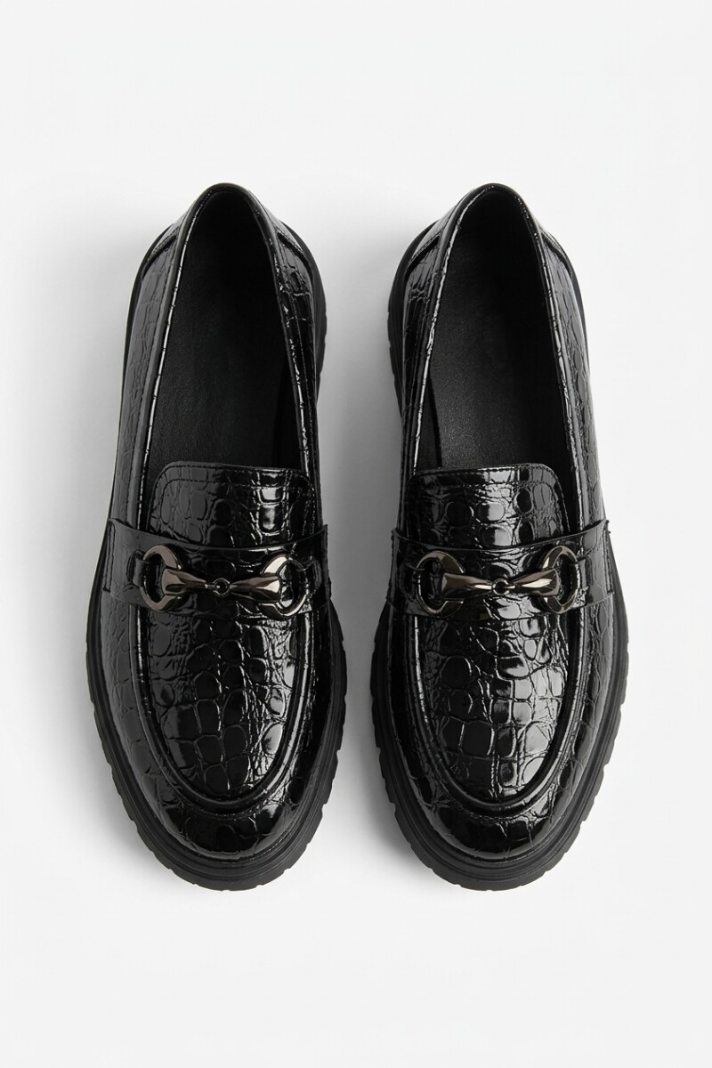 Mocasín audaz negro