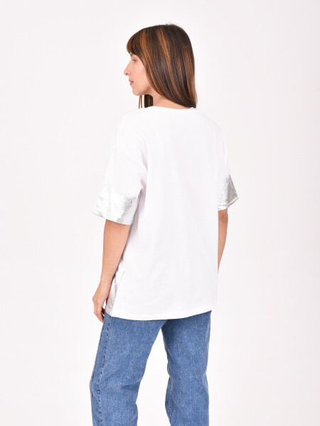 REMERA LIEVE PLATEADO
