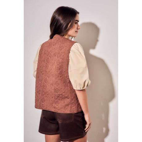 Chaleco Bordados Reversible Gamuza Mocha