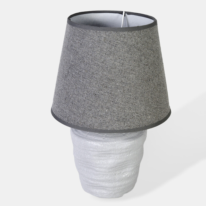 LAMPARA GRIS OSC C/BASE CERAMICA BLANCO P/MESA Unica