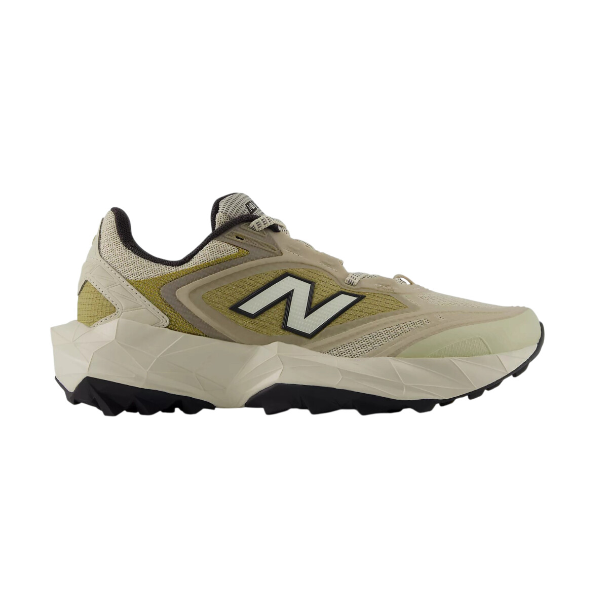 Championes New Balance Tektrel Utility V1 - BEIGE 